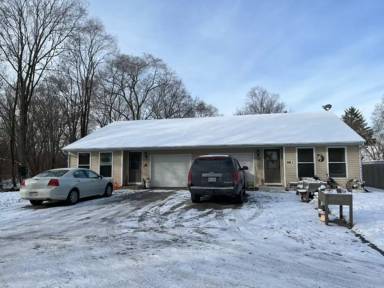 Main picture of 1576 Crescent Dr
