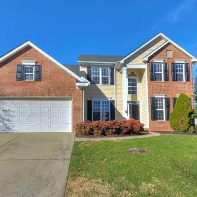 Main picture of 10215 Fairbourne Ct