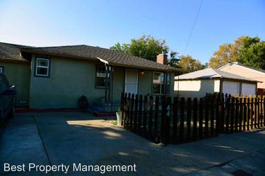 Main picture of 44 Montecello St