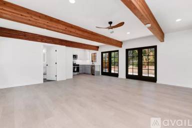 Main picture of 1058 3rd St