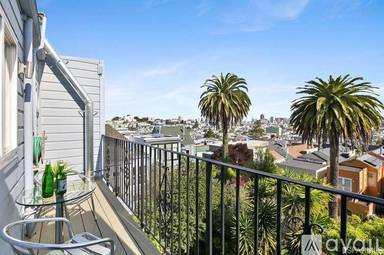 Main picture of 5 Castro St