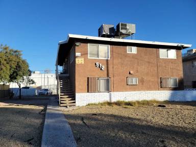 Main picture of 512 North Cir