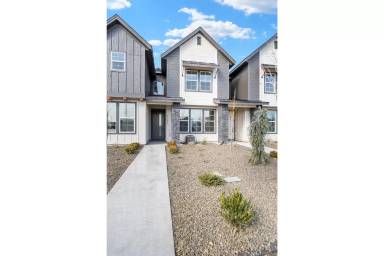 Main picture of 1311 N Webb Way