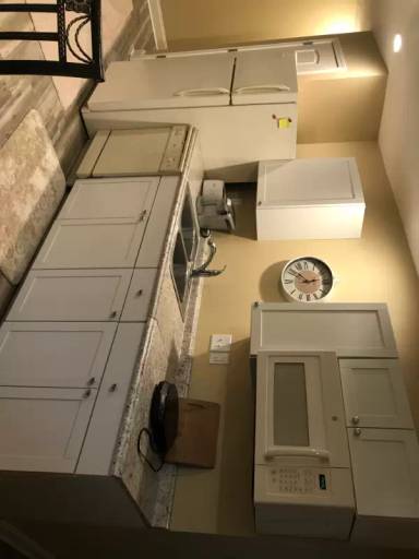 Main picture of 345 Jay St
