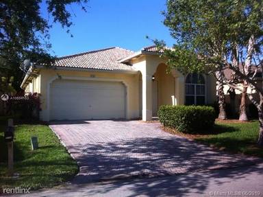 Main picture of 9108 SW 161st Ter