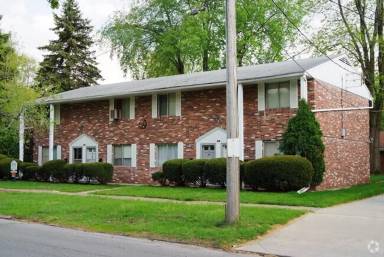 Main picture of 109 E River St