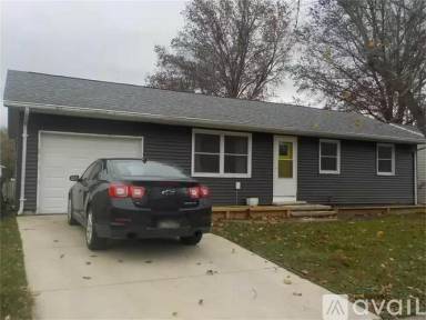 Main picture of 1765 Valley Dr