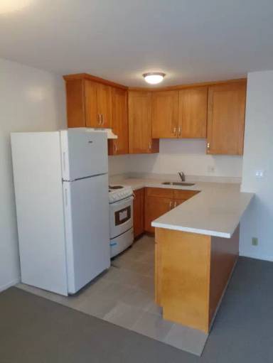 Main picture of 565 8th Ave