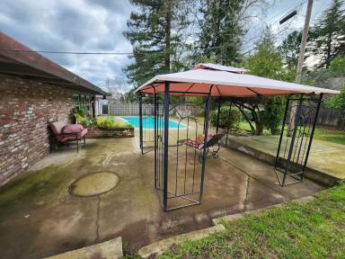 Main picture of 610 George Ln