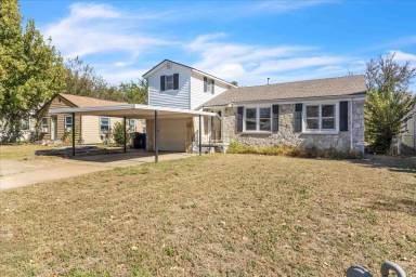 Main picture of 717 N Stewart Ave
