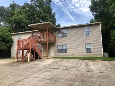 Main picture of 708 Pointe Ct