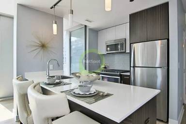 Main picture of 210 N Garland