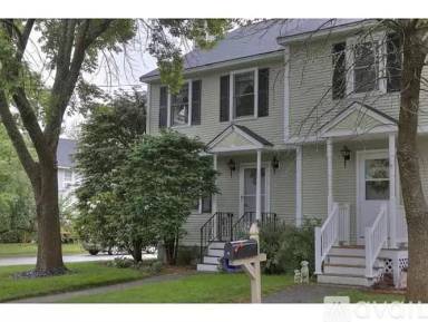 Main picture of 45 Emerald St