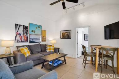 Main picture of 107 4th Ave