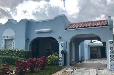 Main picture of 1717 SW 13th St
