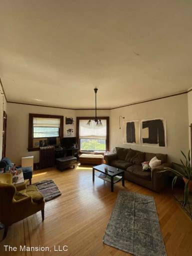 Main picture of 2531 N Farwell Ave