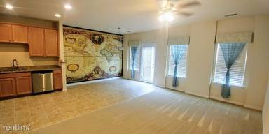 Main picture of 2549 Silverthorn Dr