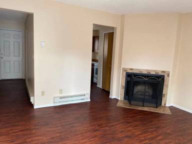 Main picture of 567-579 Winnie Way