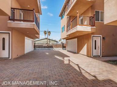 Main picture of 3262 Imperial Ave