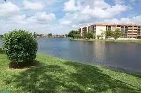 Main picture of 10022 Winding Lake Rd