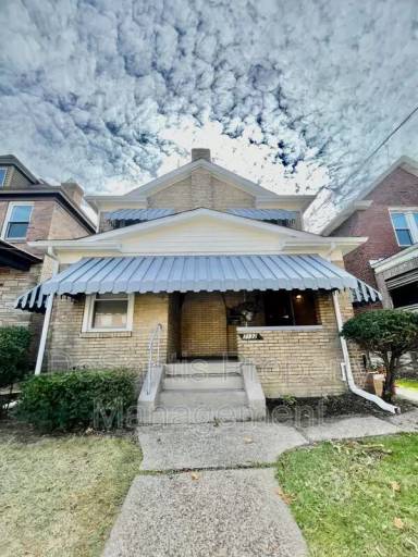 Main picture of 7132 Michigan Ave