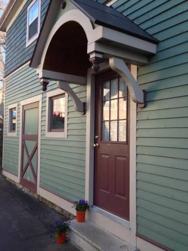 Main picture of 66 Caroline St