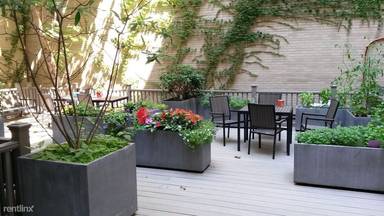 Main picture of 101 Clinton St
