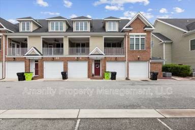 Main picture of 103 Carrington Ln