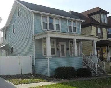 Main picture of 104 N 8th St