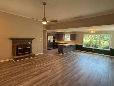 Main picture of 4370 Fellows Ln