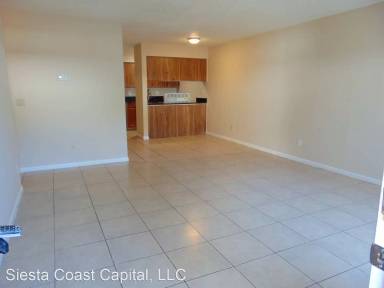 Main picture of 5230 SE 31st St