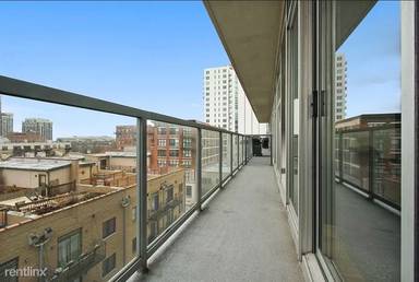 Main picture of 1620 S Michigan Ave Apartments