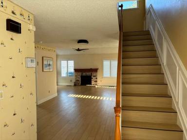 Main picture of 145 Shoreline Dr