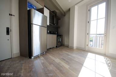 Main picture of 72 Henry St