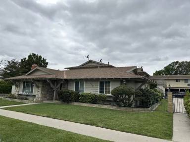 Main picture of 229 S Delano St