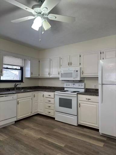 Main picture of 1065 Parma Ave