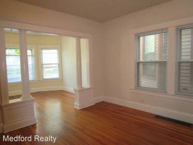 Main picture of 90 Grove St