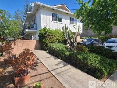 Main picture of 570 Oxford Ave