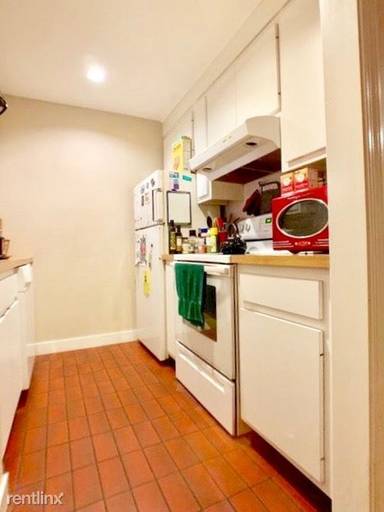 Main picture of 28 Edgerly Rd