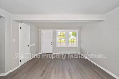 Main picture of 15207 National Pike