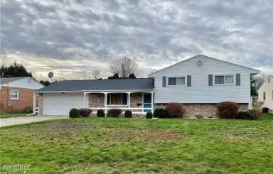 Main picture of 369 Whittier Ave NW