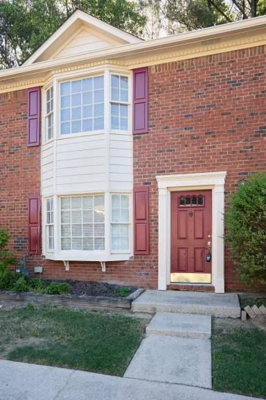 Main picture of 5646 Executive Way