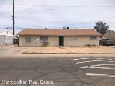 Main picture of 2925 N 47th Dr