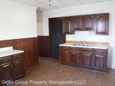 Main picture of 404 2nd Ave