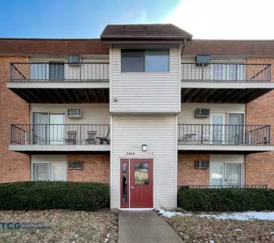 Main picture of 2402 Marquette Rd
