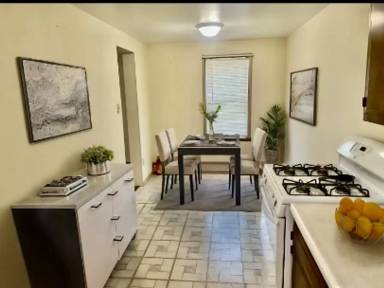 Main picture of 40 Race St
