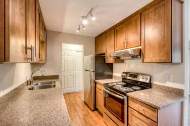 Main picture of 713 3rd Pl S