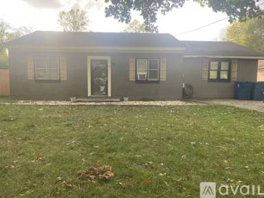Main picture of 96 Smithfield Rd