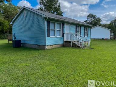 Main picture of 484 Lancaster Creek Dr