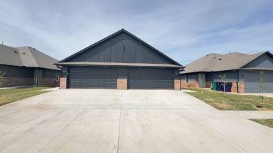 Main picture of 11415 N University Dr